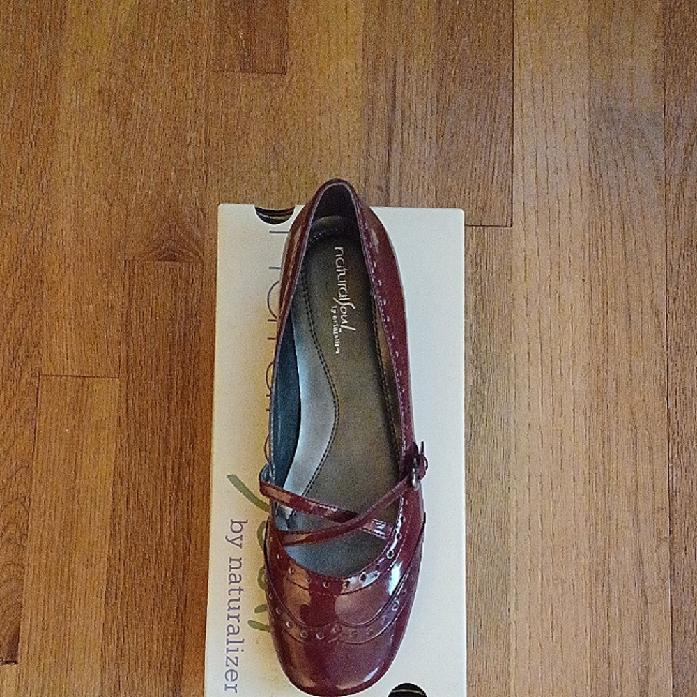 Shoe